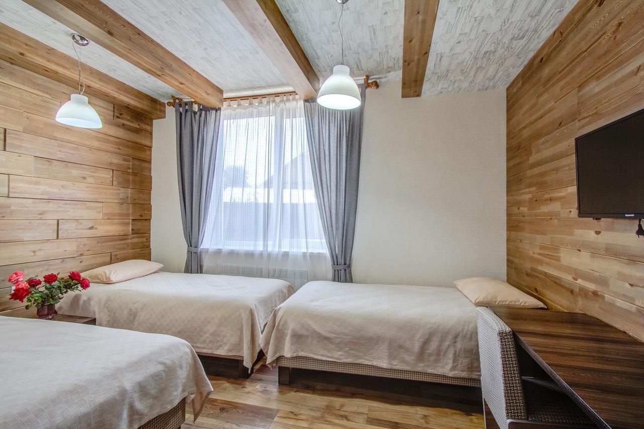 Hillside Karakol B&B Extérieur photo